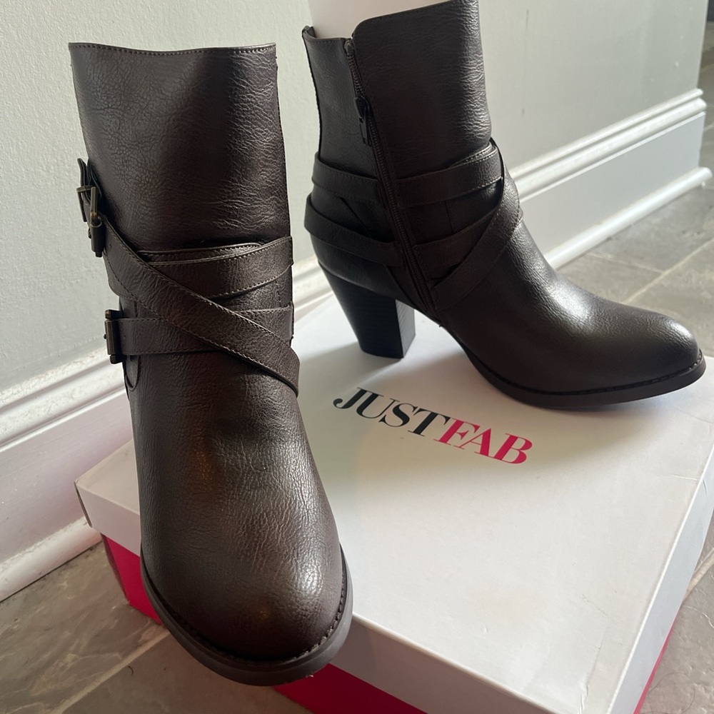 JustFab Dark Brown Heeled Boots